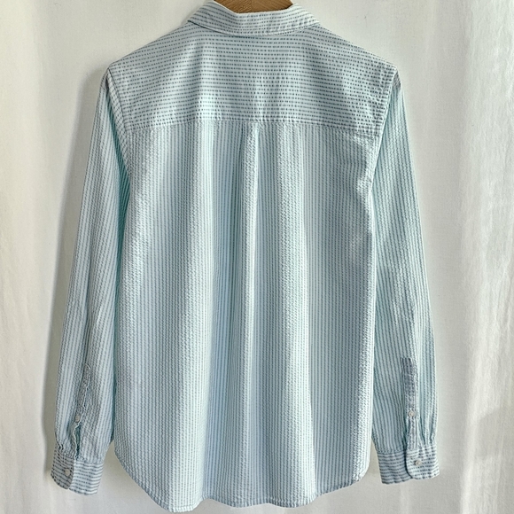 LL Bean Vacationland Seersucker Shirt Long-Sleeve - Picture 11 of 16